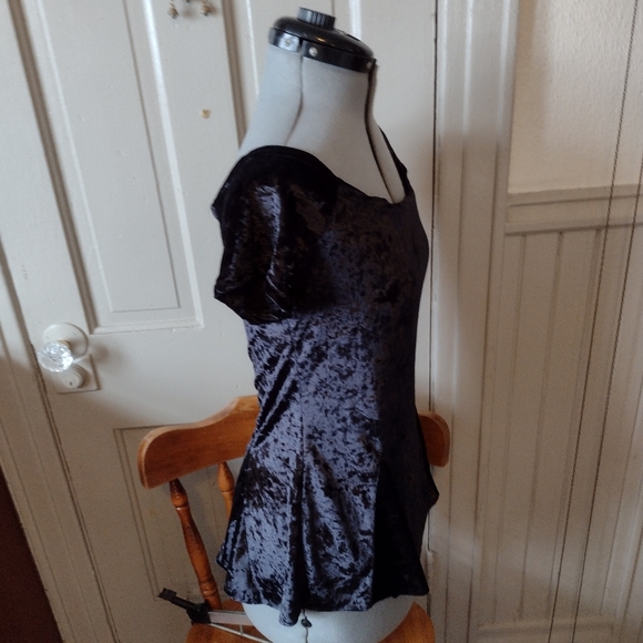 Diy off the shoulder crushed velvet top - Picture 3 of 3